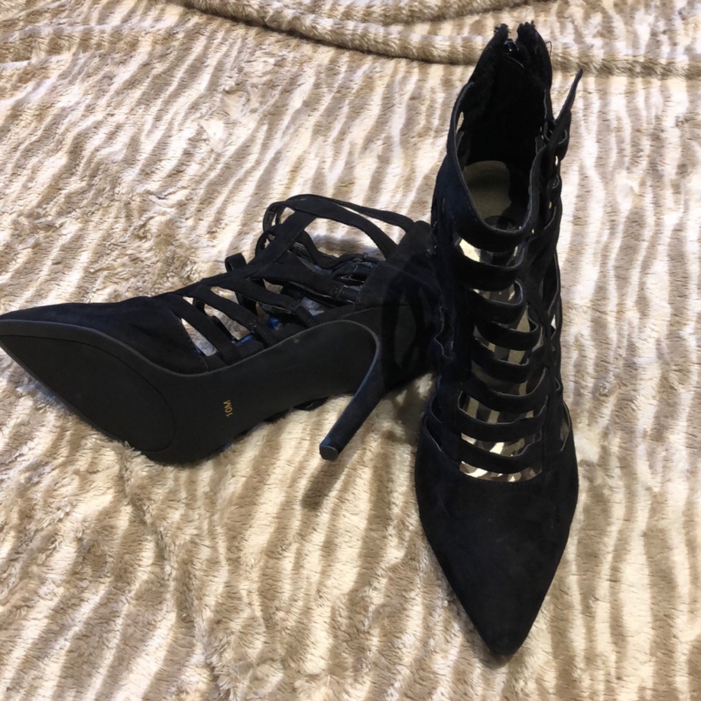 Cute Strappy Enclosed Black Guess Heels